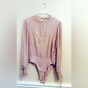 LARGE forever 21 dusty rose top BODYSUIT